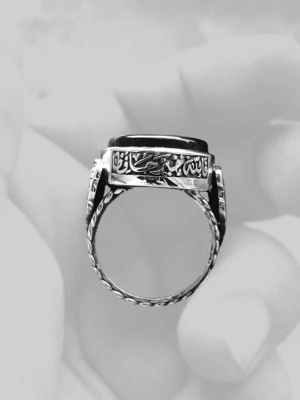 Men's silver ring