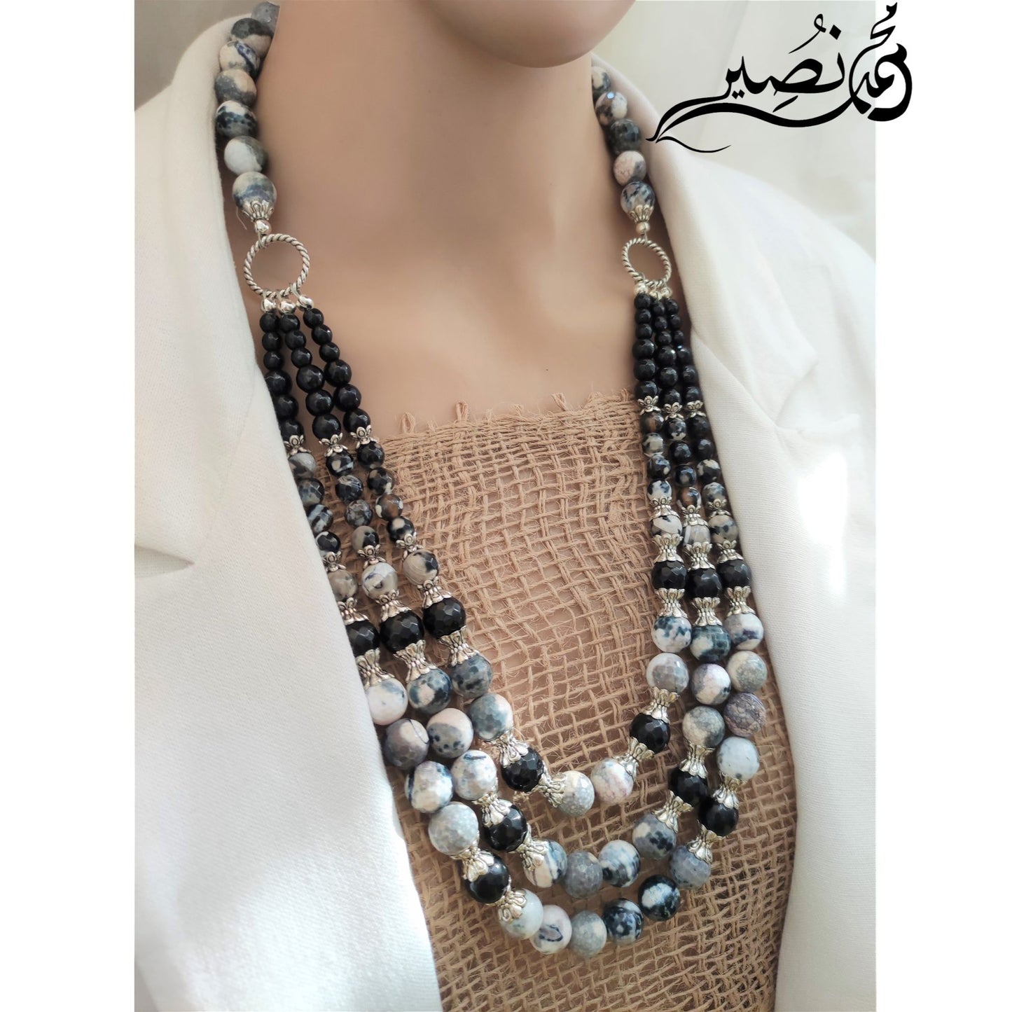 عقد من عقيق طبيعي