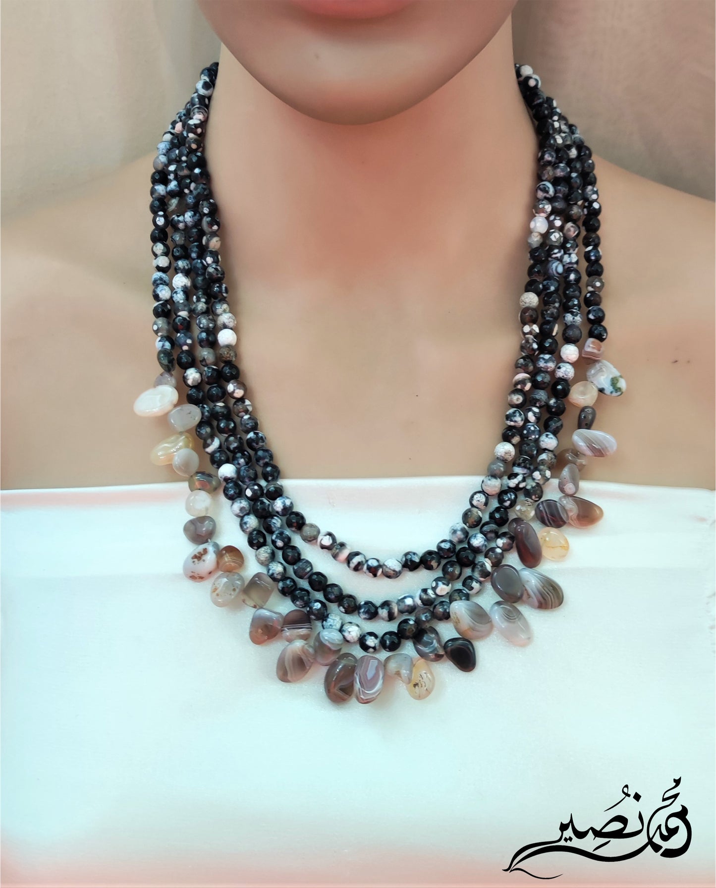 عقد من العقيق طبيعي