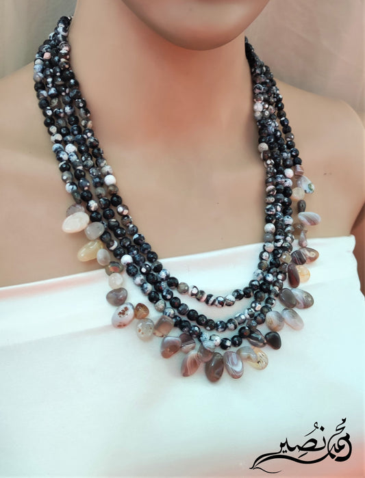 عقد من العقيق طبيعي