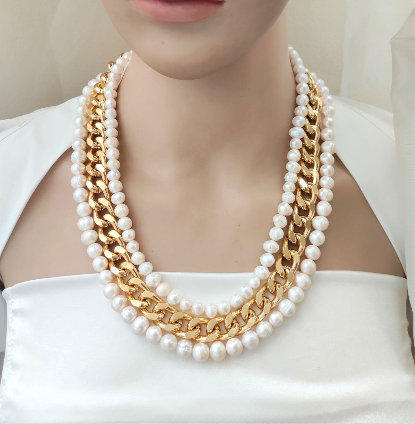 عقد من لؤلؤ المزارع الطبيعي