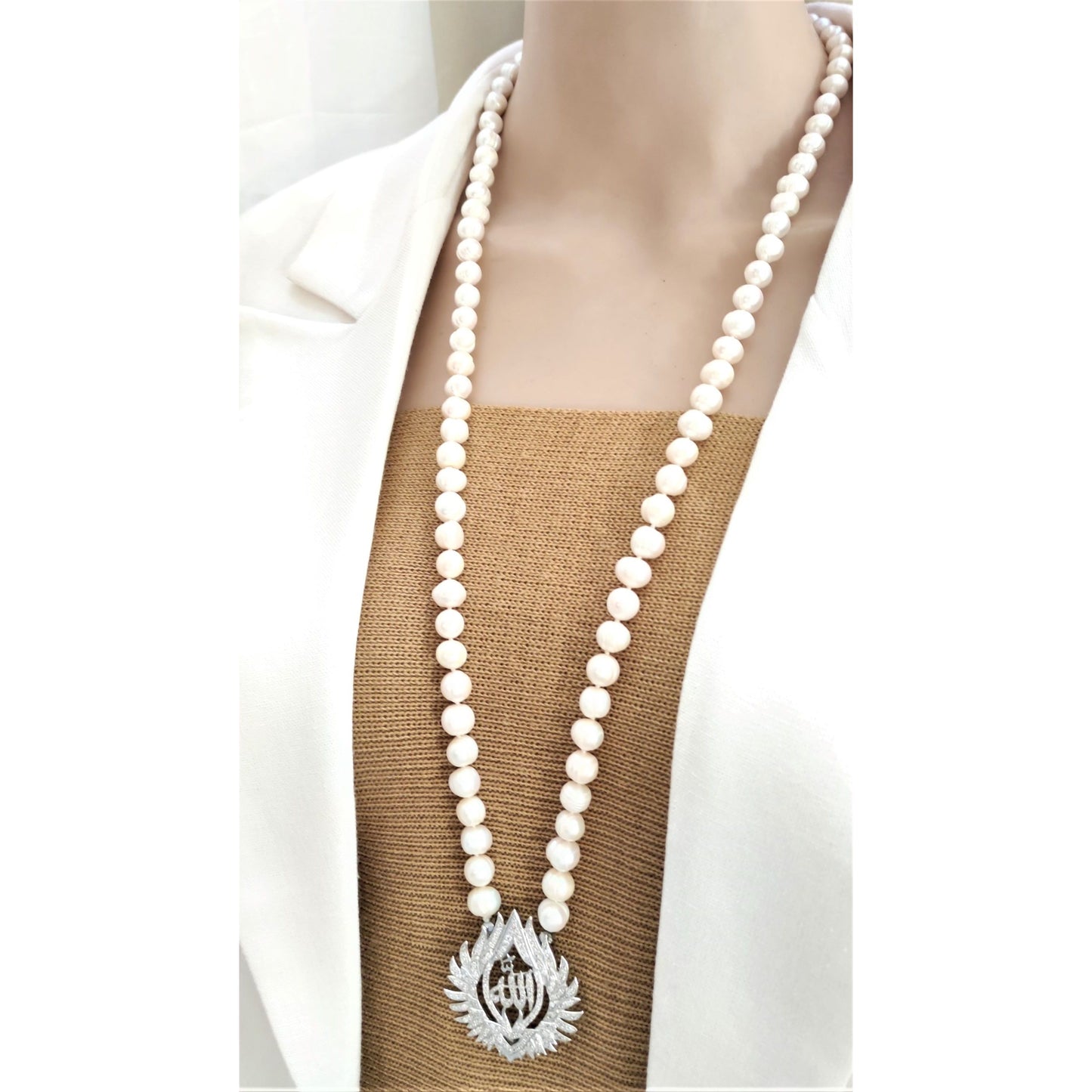 fresh water pearl Necklace